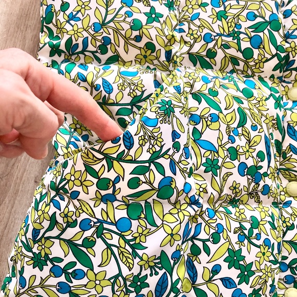 Lands End, Down Filled, Puffer Vest, Floral Jacket, Sz Med, Excellent Condition - Picture 8 of 11